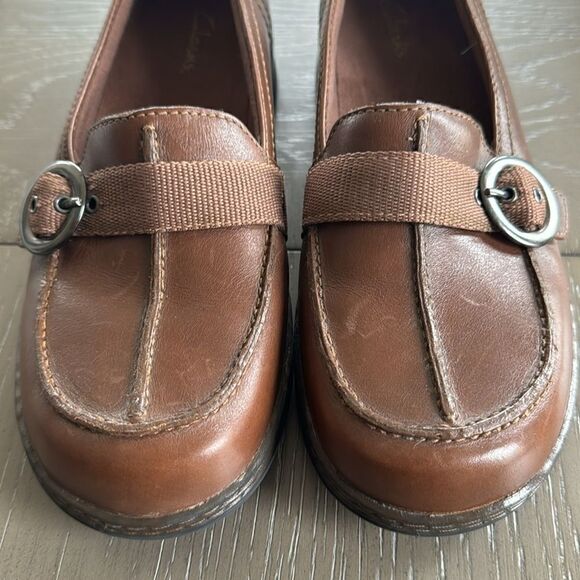 Clarks Women's Brown Leather Slip On Classic Loafers Strap & Buckle Size 6M - Picture 11 of 12